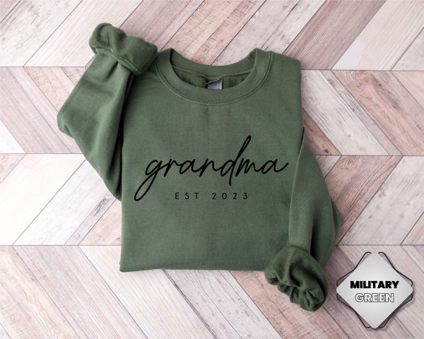 Grandma Est 2023 Sweatshirt, Mothers Day Gift, Gift For Grandmother, Nana Sweatshirt