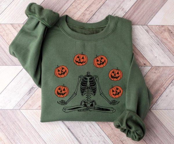 Pumpkin Halloween Sweatshirt, Skeleton Halloween Shirt, Pumpkin Shirt, Fall Sweatshirt for Women